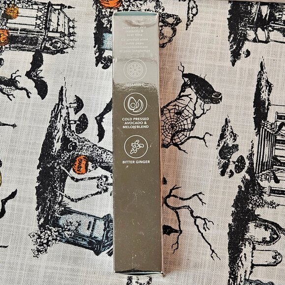 Becca Skin Love Weightless Blur Foundation - Sand - 1.23 fl oz / 35 mL - Picture 2 of 6